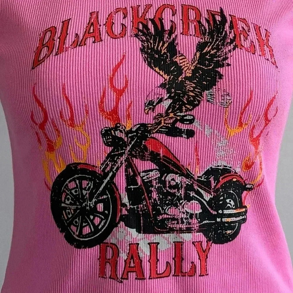 FREE 🆕Graphic Biker Crop T-Shirt - Picture 5 of 11